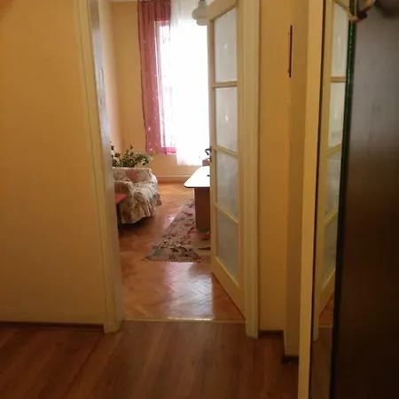 улица „лайош кошут“ Apartment *